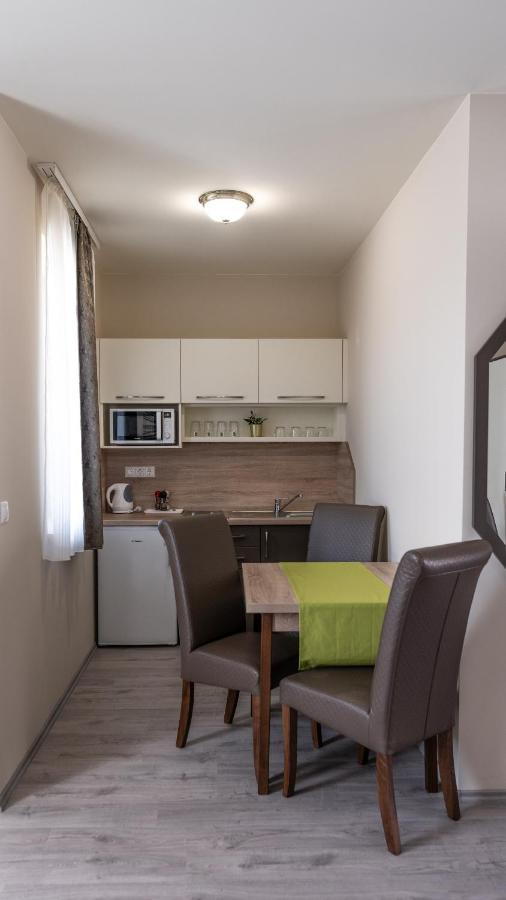 Fonix Apartman Lenti Eksteriør bilde